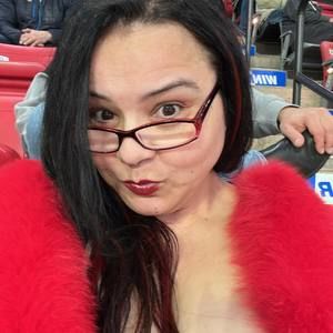 Meet your Posher, Lynne